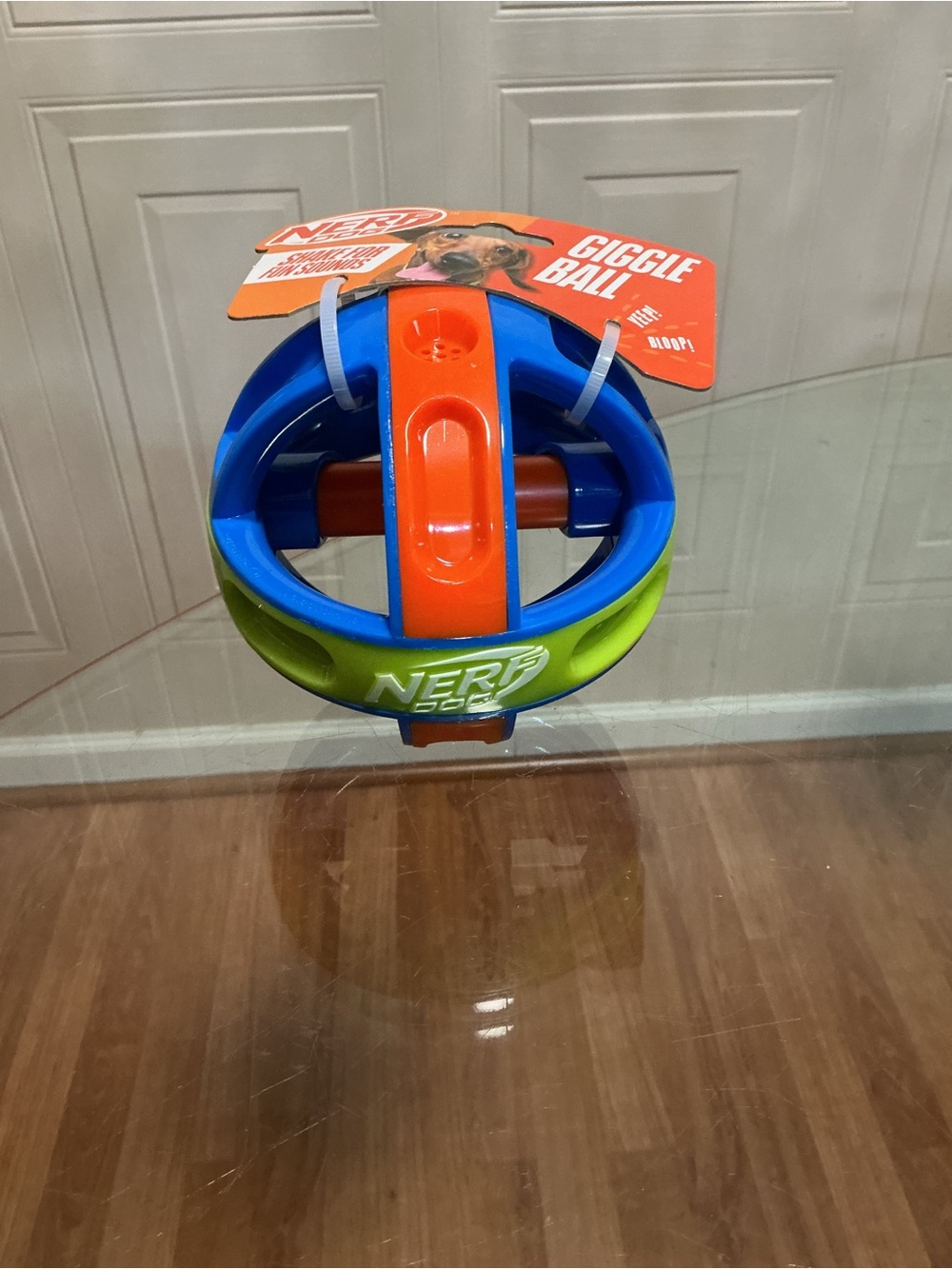 Nerf Dog Giggle Ball Rubber Squeaky Dog Toy Ball Interactive Sound Toy